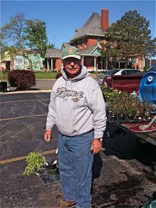 Planting flowers in Cuba, Missouri